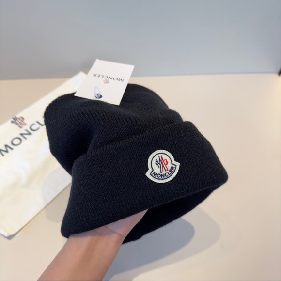 Moncler Women's Black Beanie Hat - Picture 3 of 5